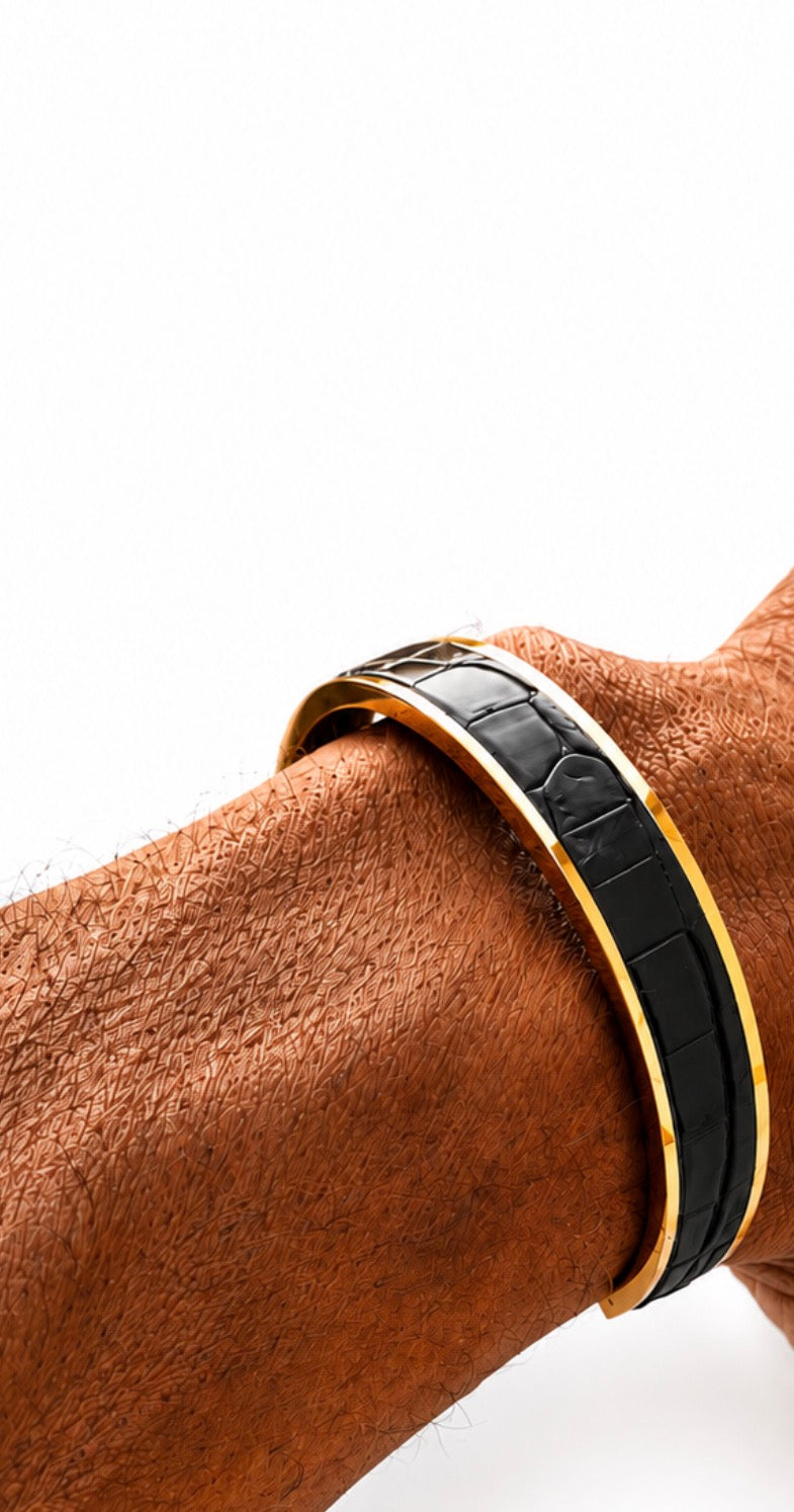 Noir Crocodile Cuff